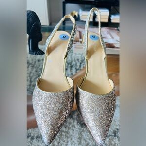 Marc Fisher  Hadya
Slingback Heels Pump